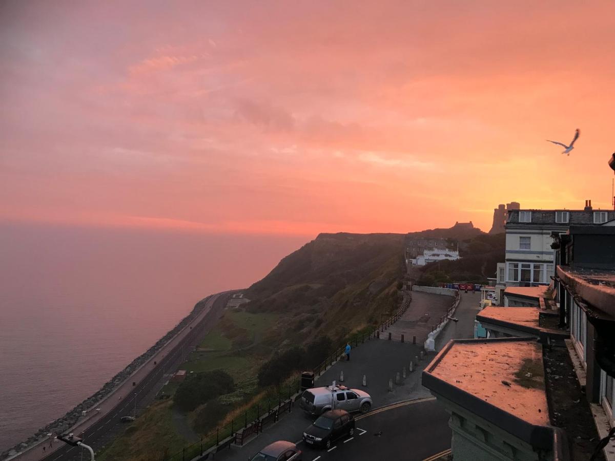 Denelea - Stunning Sea Views! Scarborough Exterior photo