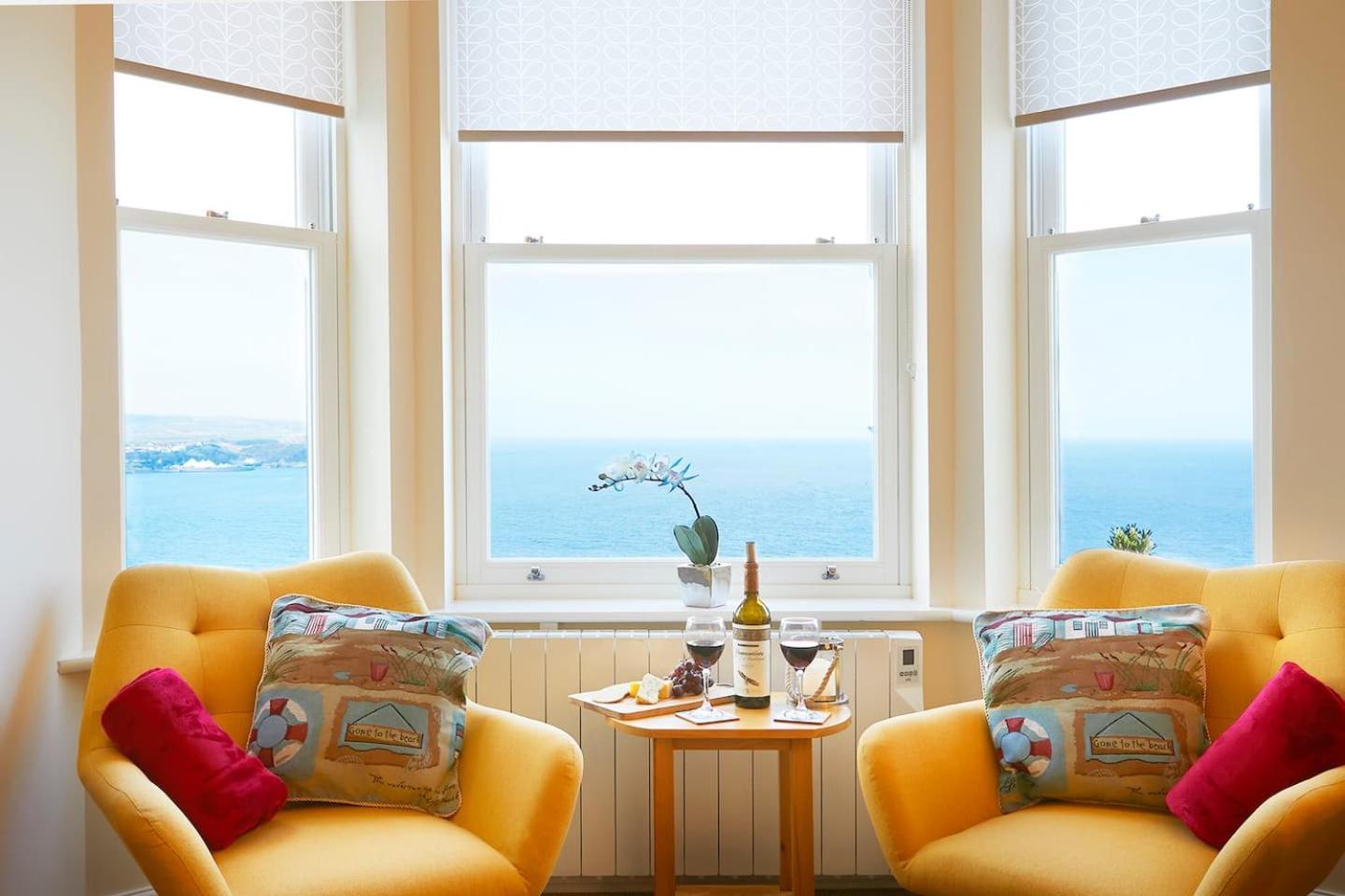 Denelea - Stunning Sea Views! Scarborough Exterior photo